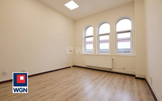 Lokal biurowy na  wynajem Gorzów Wielkopolski - Biuro w budynku biurowo-usługowym do wynajęcia.
